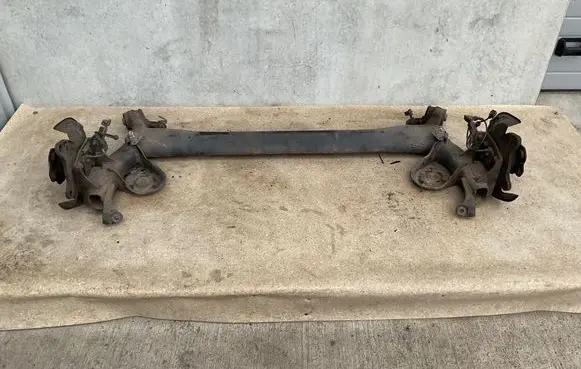 Nissan Qashqai Rear axle beam 