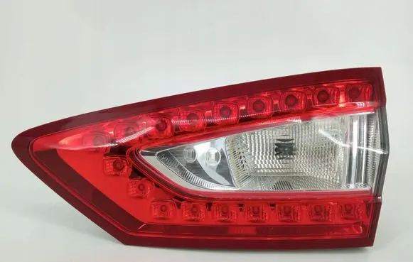 Ford Mondeo MK V Rear/tail lights DS7313A602CH