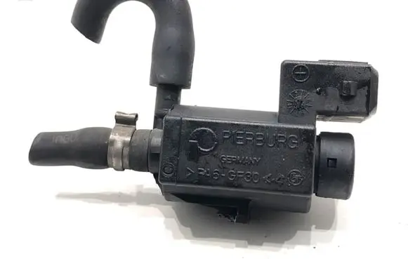 Jaguar F-Pace Fuel pressure regulator 70435600
