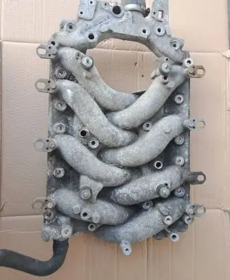 Mercedes-Benz 280 450 W116 Intake manifold 1171413001