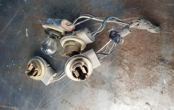 Jeep Cherokee XJ Rear tail light wiring loom 950231 30108 0103