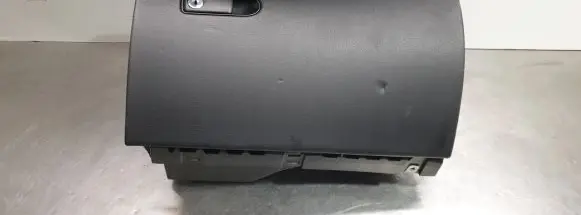 Mercedes-Benz C W205 Glove box A2056803205