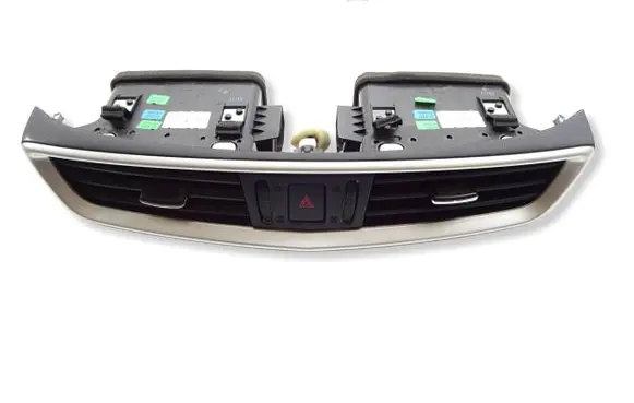 Nissan Qashqai Air vent grill in roof 4TMQ
