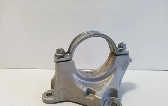Ford Kuga III Driveshaft support bearing bracket LX673K305DB