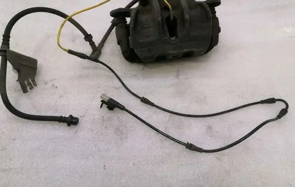 Land Rover Range Rover L405 Front brake caliper LR047905 LR051628