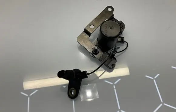 Mercedes-Benz E W211 Oil level sensor A2720140740 2720140740