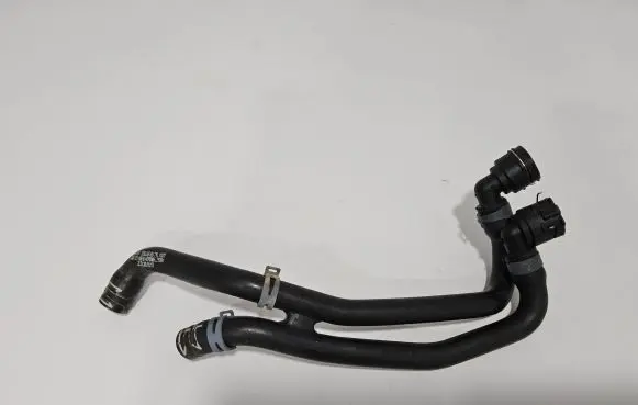 Skoda Kamiq Engine coolant pipe/hose 2Q0121156B 2Q0121156