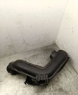 Audi Q2 - Intercooler hose/pipe 04C145673B