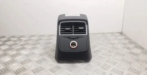 Audi A3 S3 8V Rear air vent grill 8V0857042