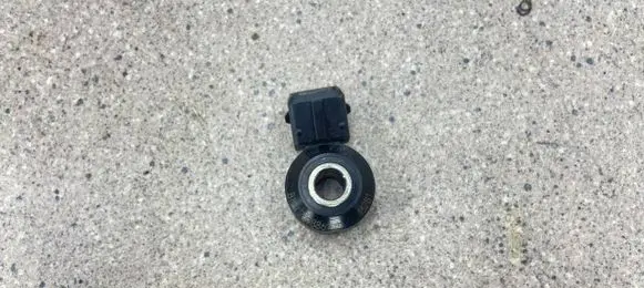 BMW M5 Detonation knock sensor 7598861 13627598861