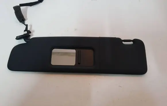 Sun visor
