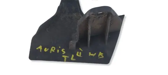 Toyota Auris E180 Rear mudguard 656320200