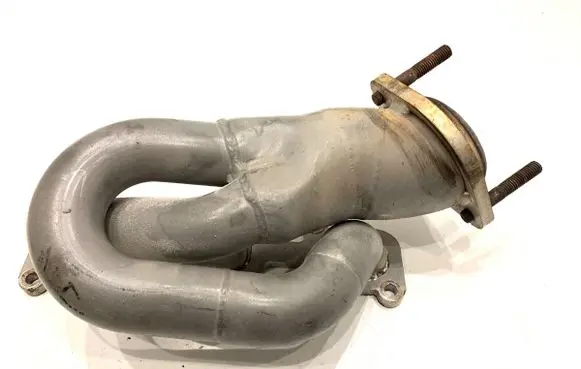 Ford Mustang V Exhaust manifold 