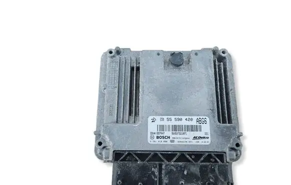 Opel Zafira C Engine control unit/module 55590420 55579447 0281019088