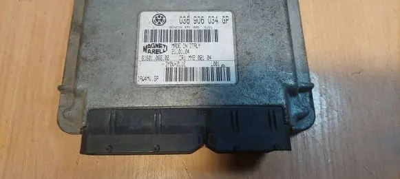 Volkswagen Polo Engine control unit/module ECU 036906034GP IAW4MV.GP