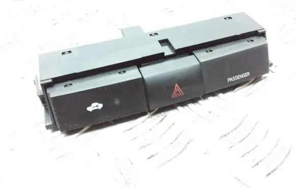 Toyota Corolla Verso AR10 Hazard light switch