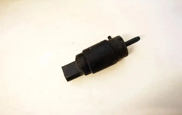 Iveco Daily 40.8 Windscreen/windshield washer pump 0504015670