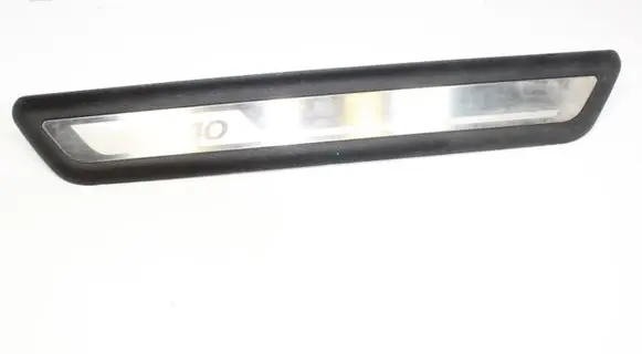 Hyundai i40 Front sill trim cover