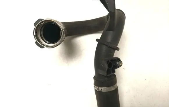 Opel Mokka Intercooler hose/pipe 95135161