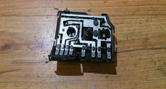Audi A6 S6 C4 4A Tail light bulb cover holder thk81