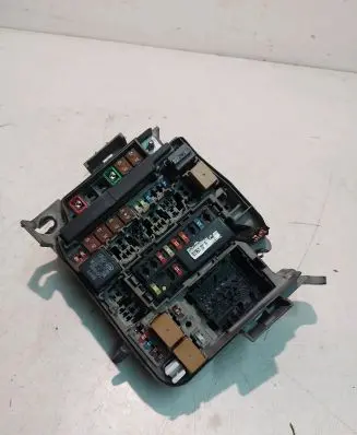KIA Ceed Fuse module 20161013 919513M5 1610130002