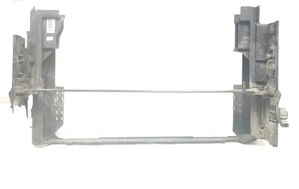 BMW 7 F01 F02 F03 F04 Radiator mount bracket 7804617