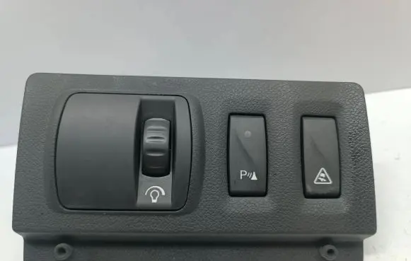 Renault Laguna III Other switches/knobs/shifts 251830001R