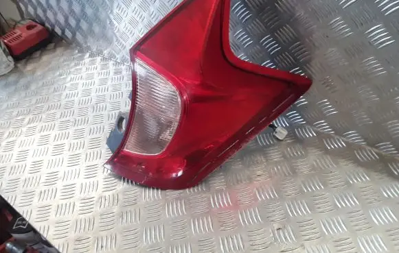 Nissan Note (E12) Rear/tail lights