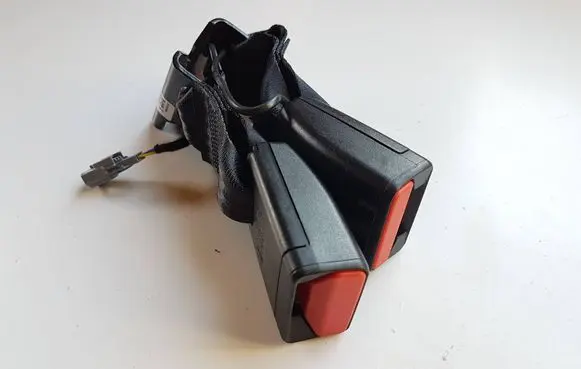 Renault Arkana Middle seatbelt buckle (rear) 878168084R