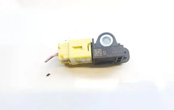 Renault Kadjar Airbag deployment crash/impact sensor 988303ra0a na3ra15x11b734