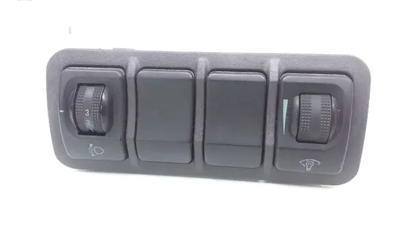 Hyundai Trajet Headlight level height control switch 848413A000