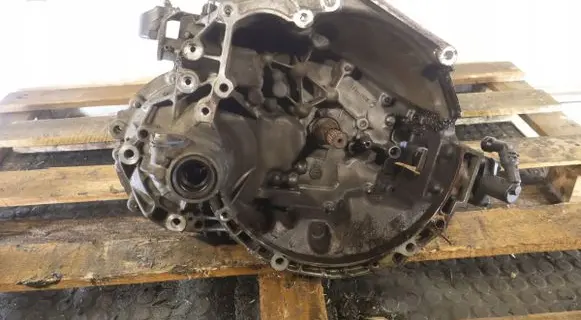 Peugeot 301 Manual 5 speed gearbox 20CR13