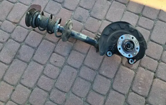 Volkswagen Golf VII Front shock absorber/damper 5Q0413023FK