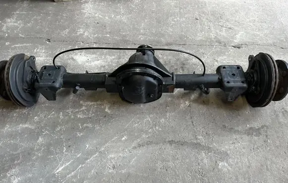 Iveco Daily 6th gen Rear axle beam with reductor 46391720 7186886