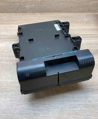 Chrysler Voyager Fuse module P4707592 4707506B09395