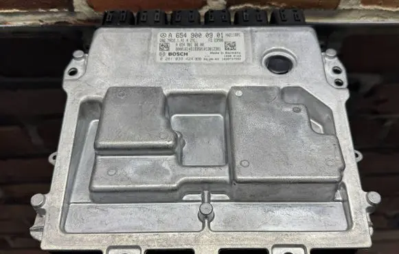 Mercedes-Benz C W206 Engine control unit/module A6549000901 0281039424