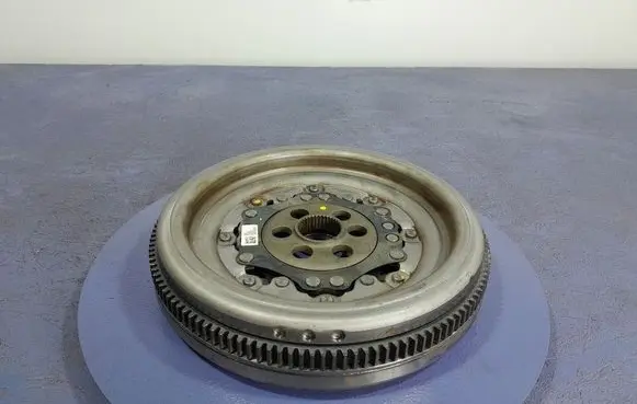 Volkswagen Tiguan Clutch set kit 04E105266E