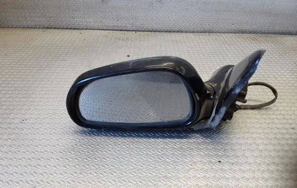 Mazda 626 Front door electric wing mirror E13010519