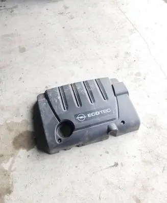 Opel Zafira B Engine cover (trim) 315829598 81092
