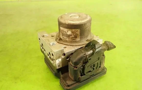 Nissan X-Trail T31 ABS Pump 47660JG20A