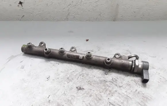 BMW X3 E83 Fuel main line pipe 7787164 0445214030 0281002481