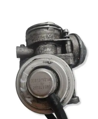 Volkswagen Touran I EGR valve 038131501AN 299909085
