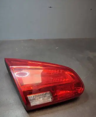 Hyundai i30 Tailgate rear/tail lights 92403-A20