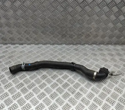 Engine coolant pipe/hose