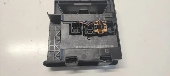 Volkswagen Golf V Comfort/convenience module 1K1907348A 4050549702 05620610