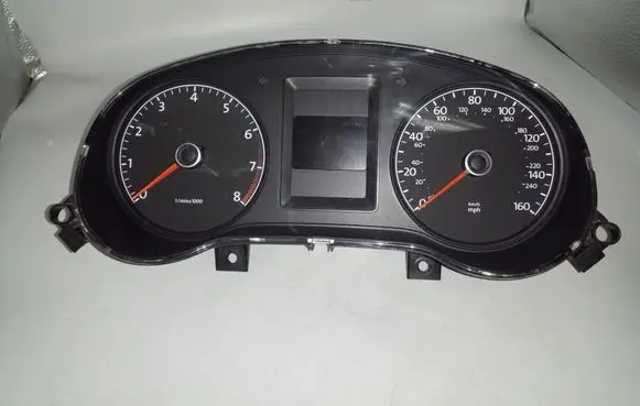 Volkswagen Jetta V Speedometer (instrument cluster) 5C6920953