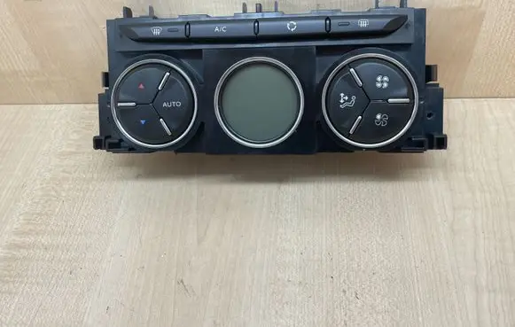Citroen C3 Climate control unit 96831720XT02 N5680003