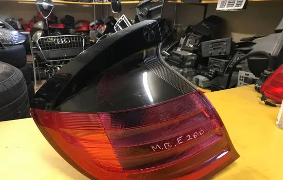 Mercedes-Benz C W203 Rear/tail lights