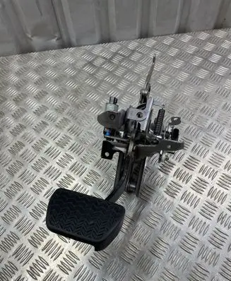 Lexus NX Brake pedal 