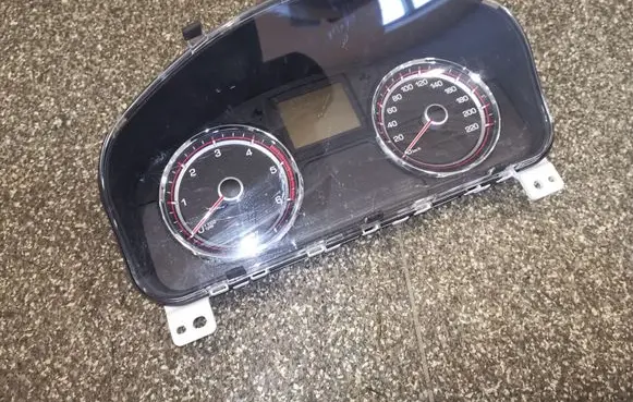 SsangYong Korando Speedometer (instrument cluster) 8021034051